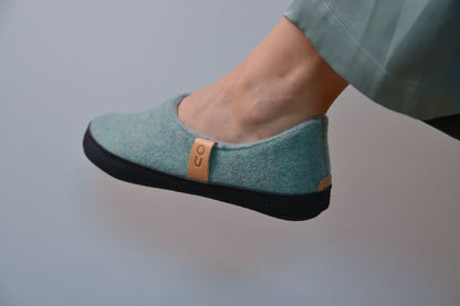 TOKU Budapest Slippers - Mint green